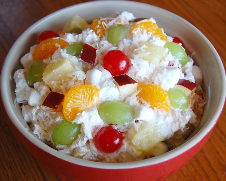 Lovely ambrosia fruit salad - what a perfect dessert!