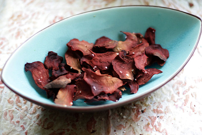 Beetroot crisps