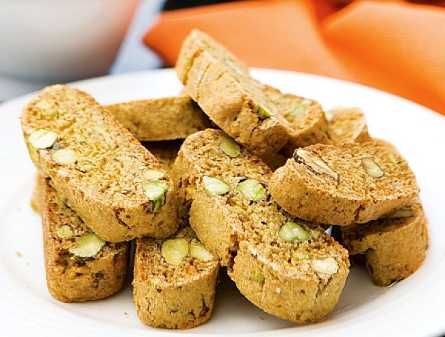 Honey and pistachio biscotti - one of the delightful variations on the basic recipe in this article