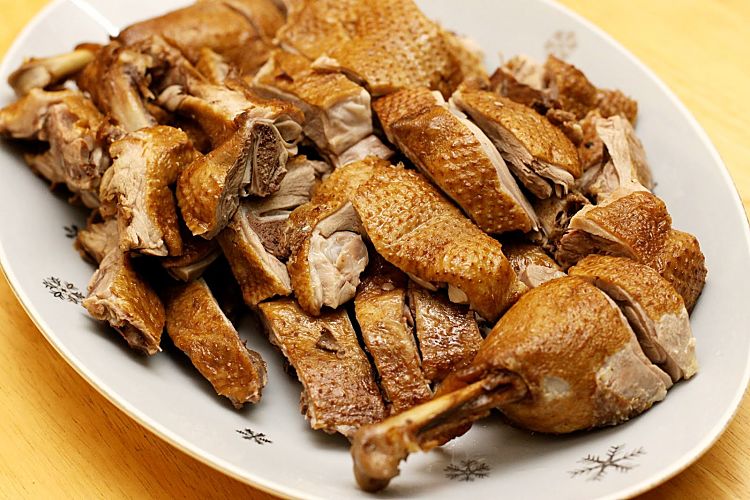 Classic braised duck recipe - Very easy to prepare using the guide and recipe in this article.