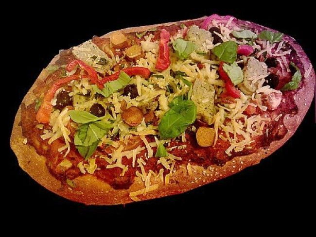 Homemade flatbread pizza - learn how to make it here in this article