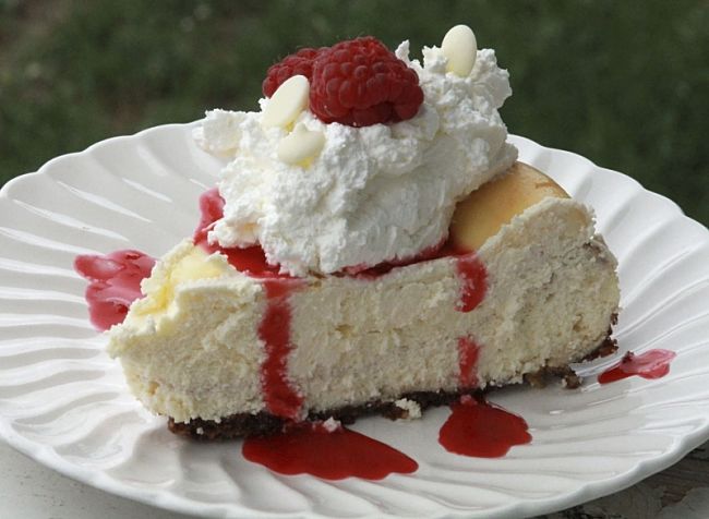 Raspberry White Chocolate Cheesecake - made with low carb ingredients