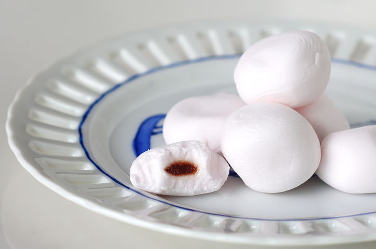 Jam filled marshmallows are a sensational treat. Learn how to make them here.