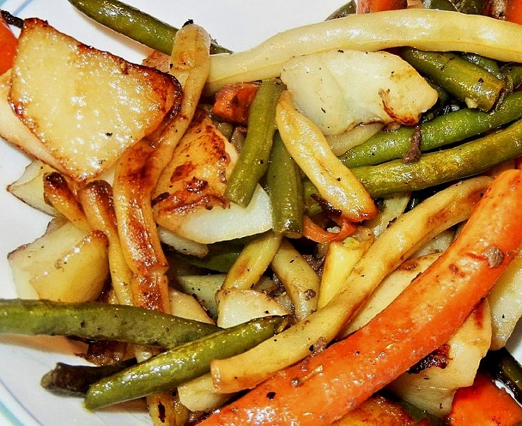 Having a mix of roasted vegetables pairs so well with grilled, roasted and barbecued meat and baked fish as well
