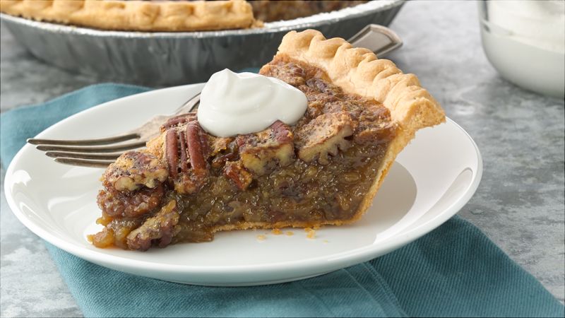 You can make delicious mini pecan pies using these recipes
