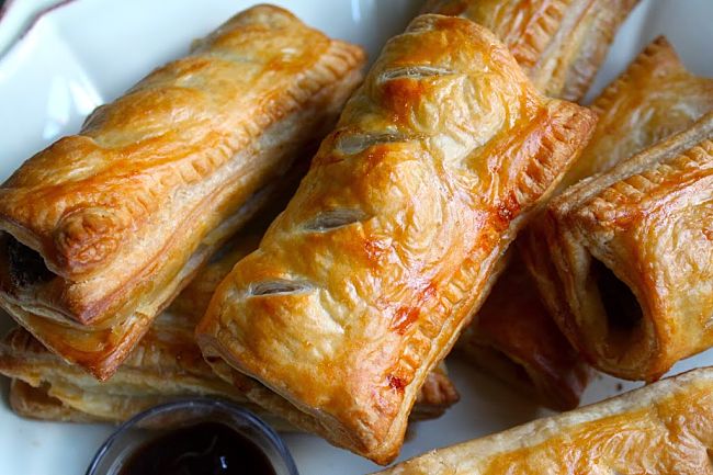 Sausage rolls care a perfect snack and make a wonderful dish for parties and barbecues with your friends