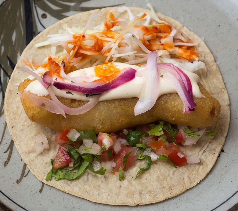 Fish tacos with homemade tomato salsa