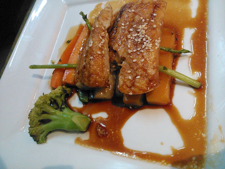 Teriyaki fish with vegetables using a homemade sauce