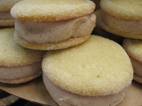 Cinnamon Sugar Whoopie Pie